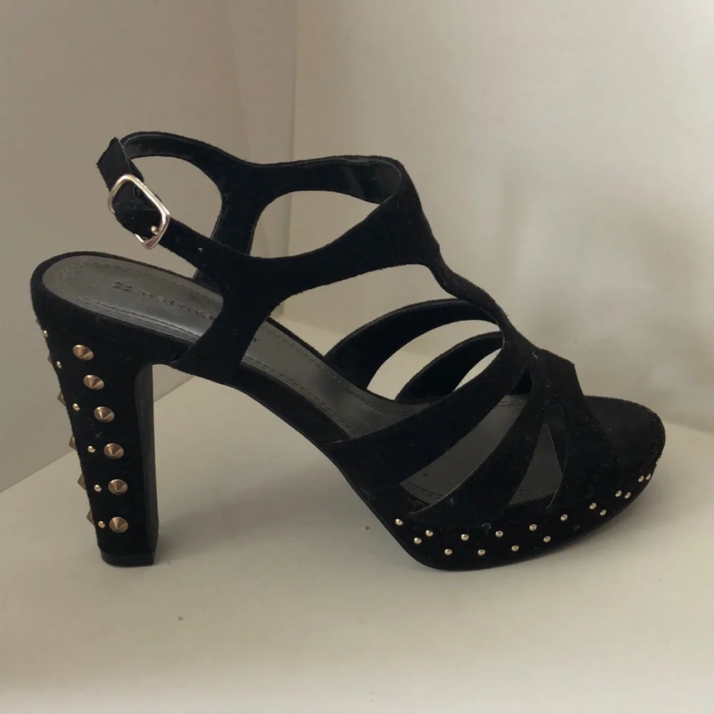 Naturalizer Heels - Picture 3 of 5